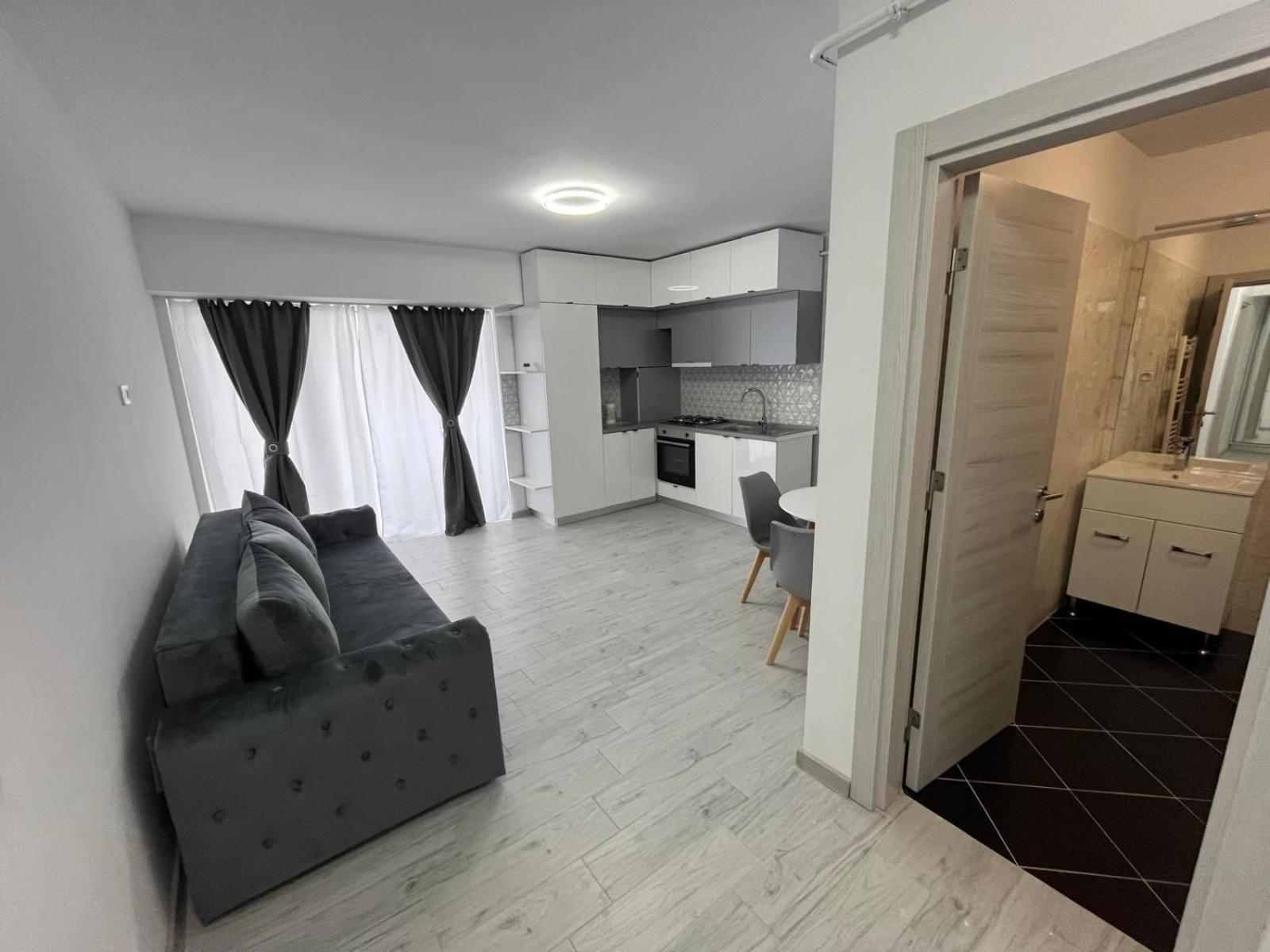 Ferienwohnung Luxy Craiova Exterior foto